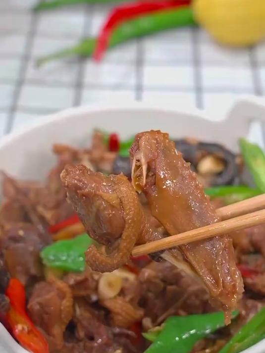 按照我这个方法做出来的啤酒鸭也是非常的好吃到位