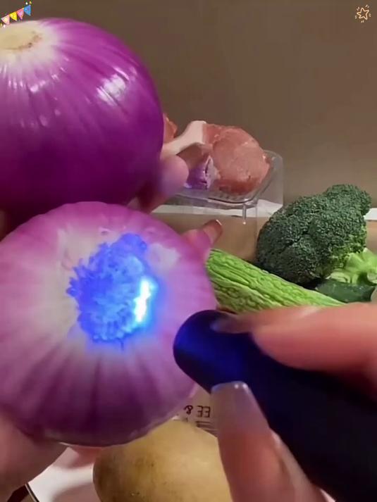 去菜市场,怕买到含有农残的蔬菜,带上这个检测灯你就不怕了!