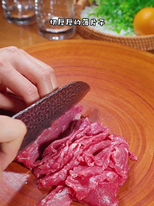 鲜香嫩滑的小炒香菜牛肉,下班5分钟就能搞定,你相信吗?