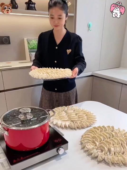 饺子馆老板都在用的一款饺子托盘,不粘面!好用!