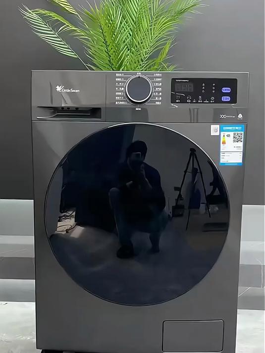 小天鹅滚筒洗衣机,好看、大气,操作灵敏,容量大
