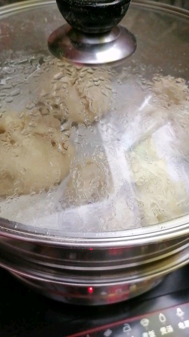 当代国画家徐鹤～大年初二蒸包子!