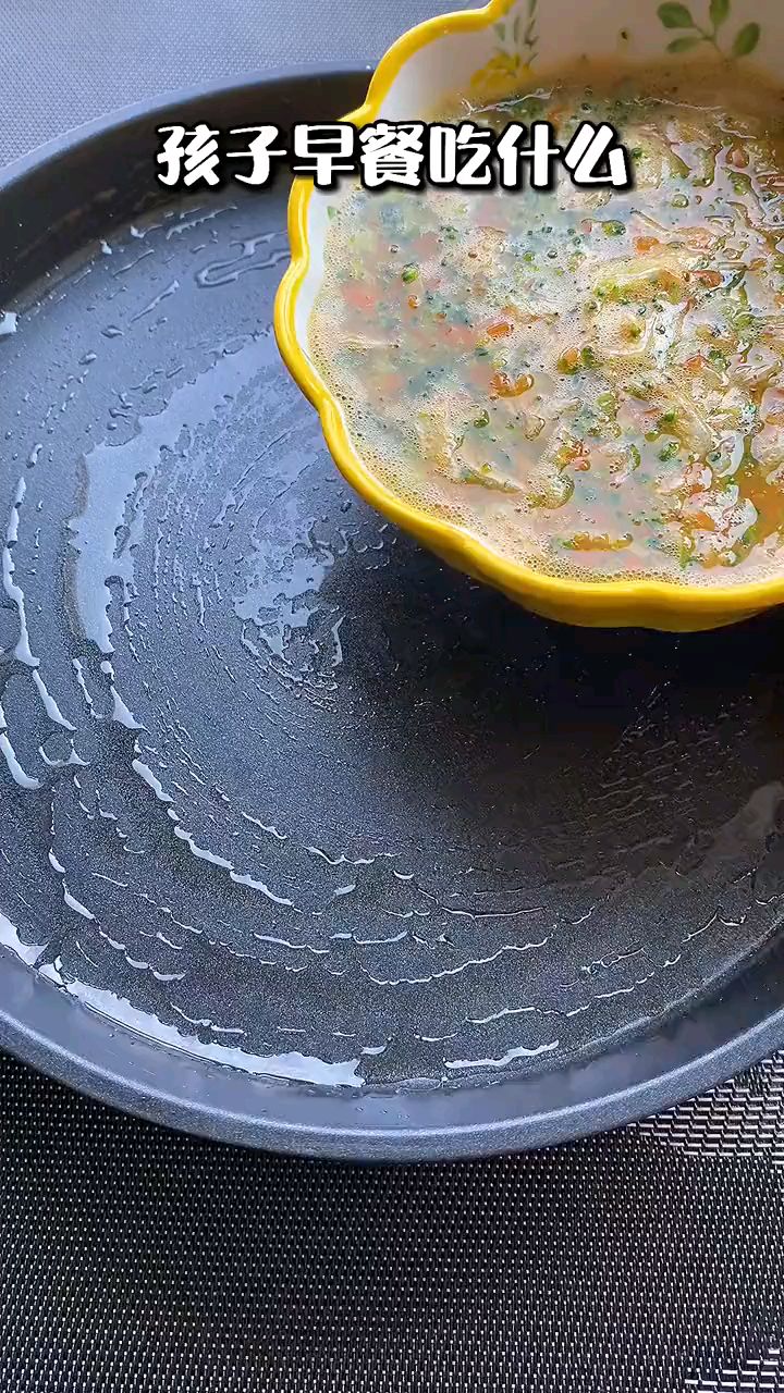 老妈给孩子做的营养餐,我好想吃