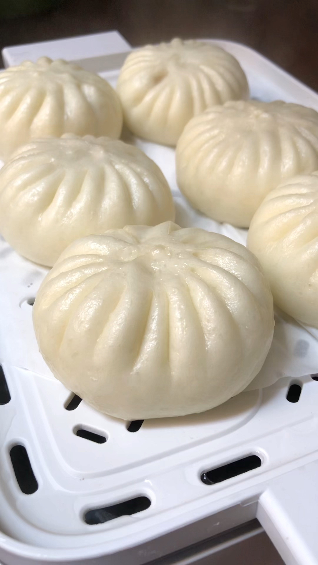 香菇酱肉包这样做,蓬松宣软太香了,天冷多吃发面的暖胃又暖身