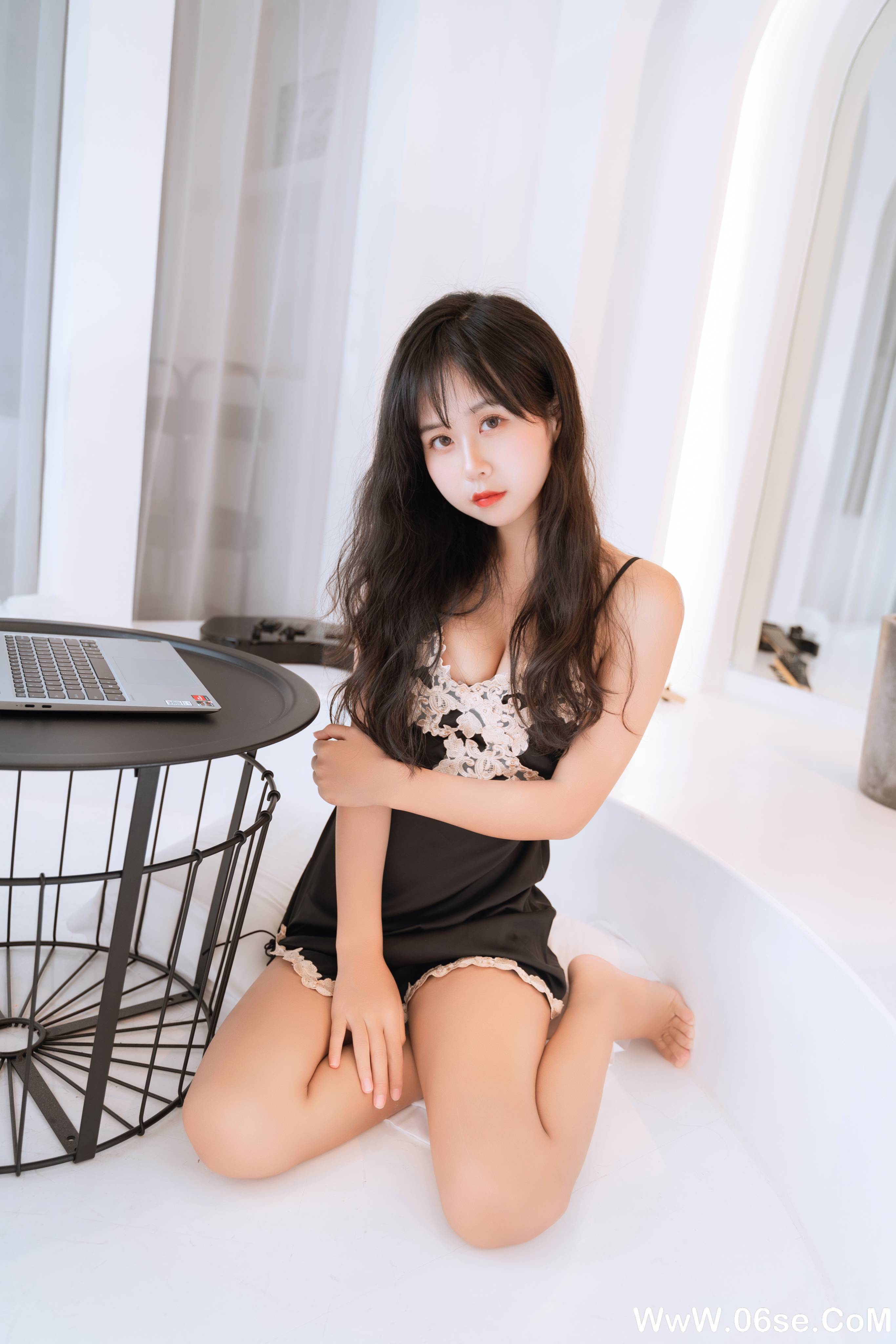 图片[10]-萌芽儿o0 NO.018 吊带睡衣 [12P71M]-六色网