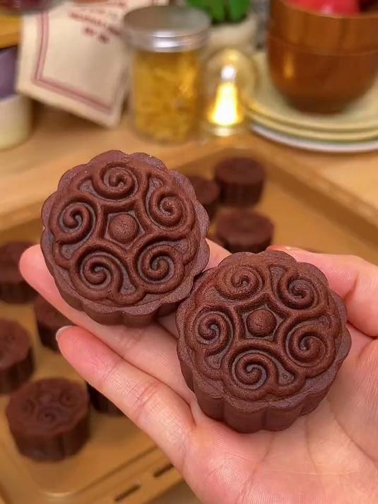 一次成功不开裂的巧克力椰蓉月饼 月饼 自制月饼 巧克力月饼