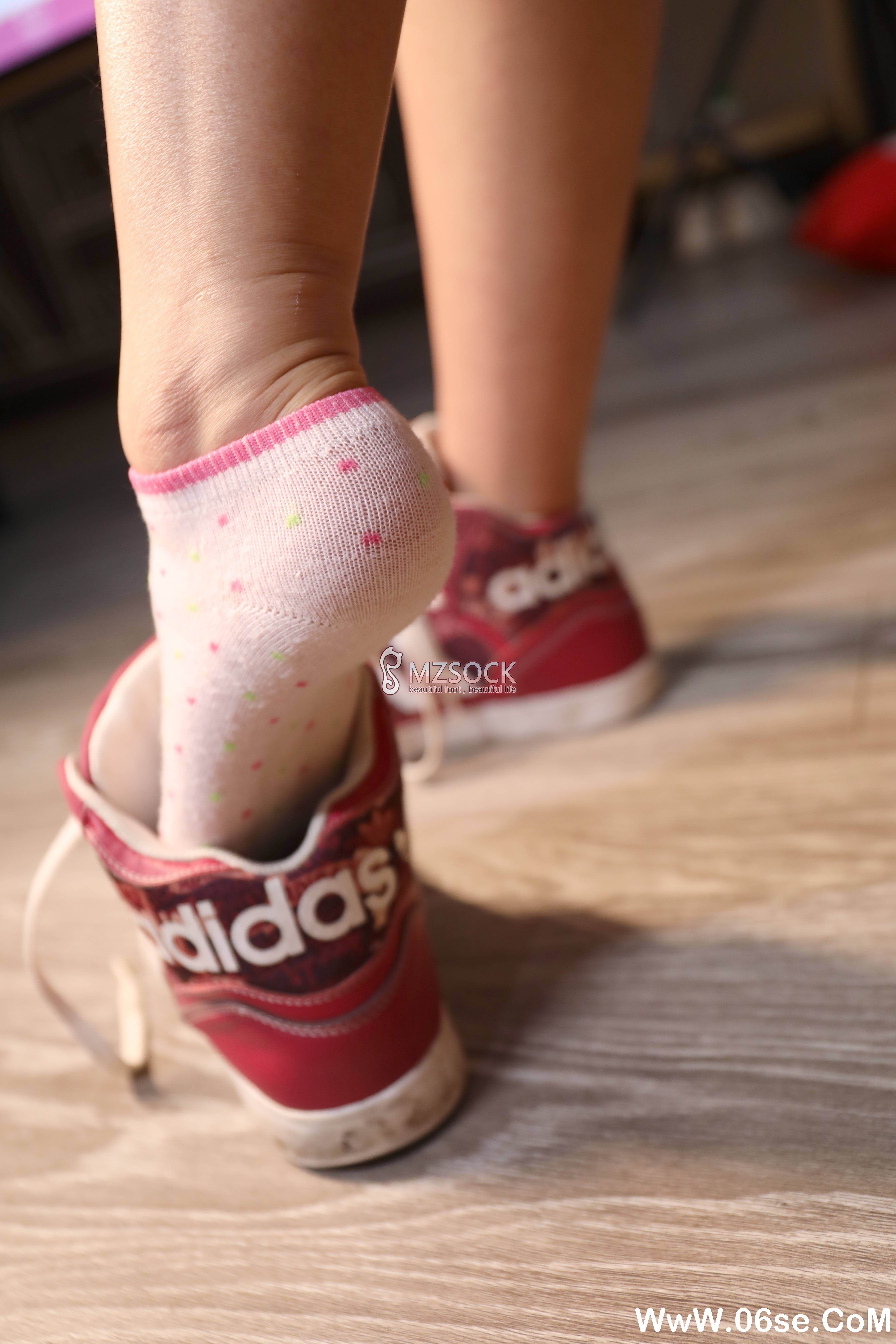 图片[48]-[MZSOCK]爱美足 NO.067 悦悦[76P326M]-六色网