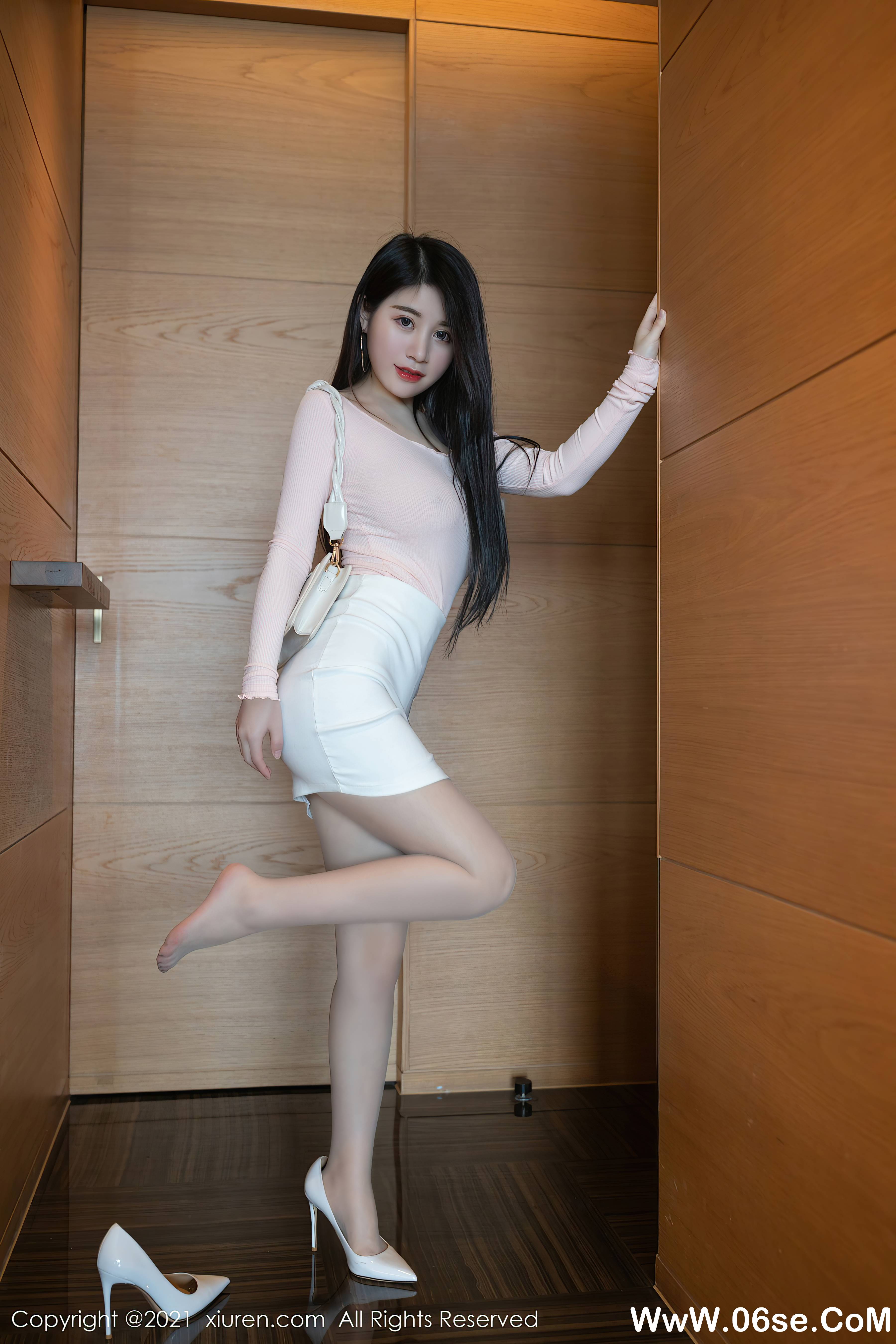 图片[8]-[XIUREN秀人网] 2021.07.12 NO.3654 美七Mia[75+1P730M]-六色网