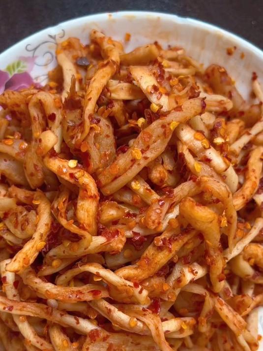 五块买了三根萝卜,做了个我们江西咸菜