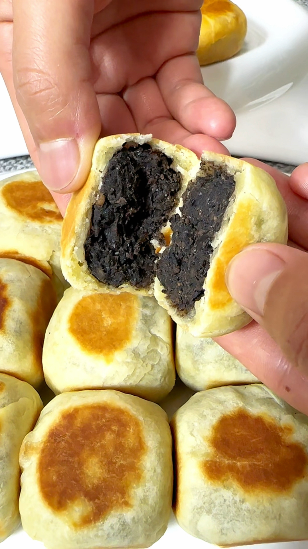 把家里的豆子黑芝麻做成这个火火的仙豆糕,就不用再出去排队买了