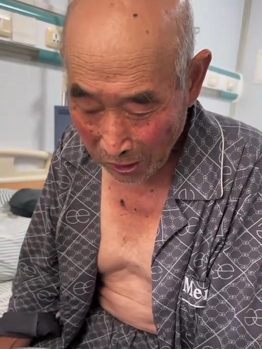 我姥这两天总是心不在焉,今天这鲢鱼还吃了一些