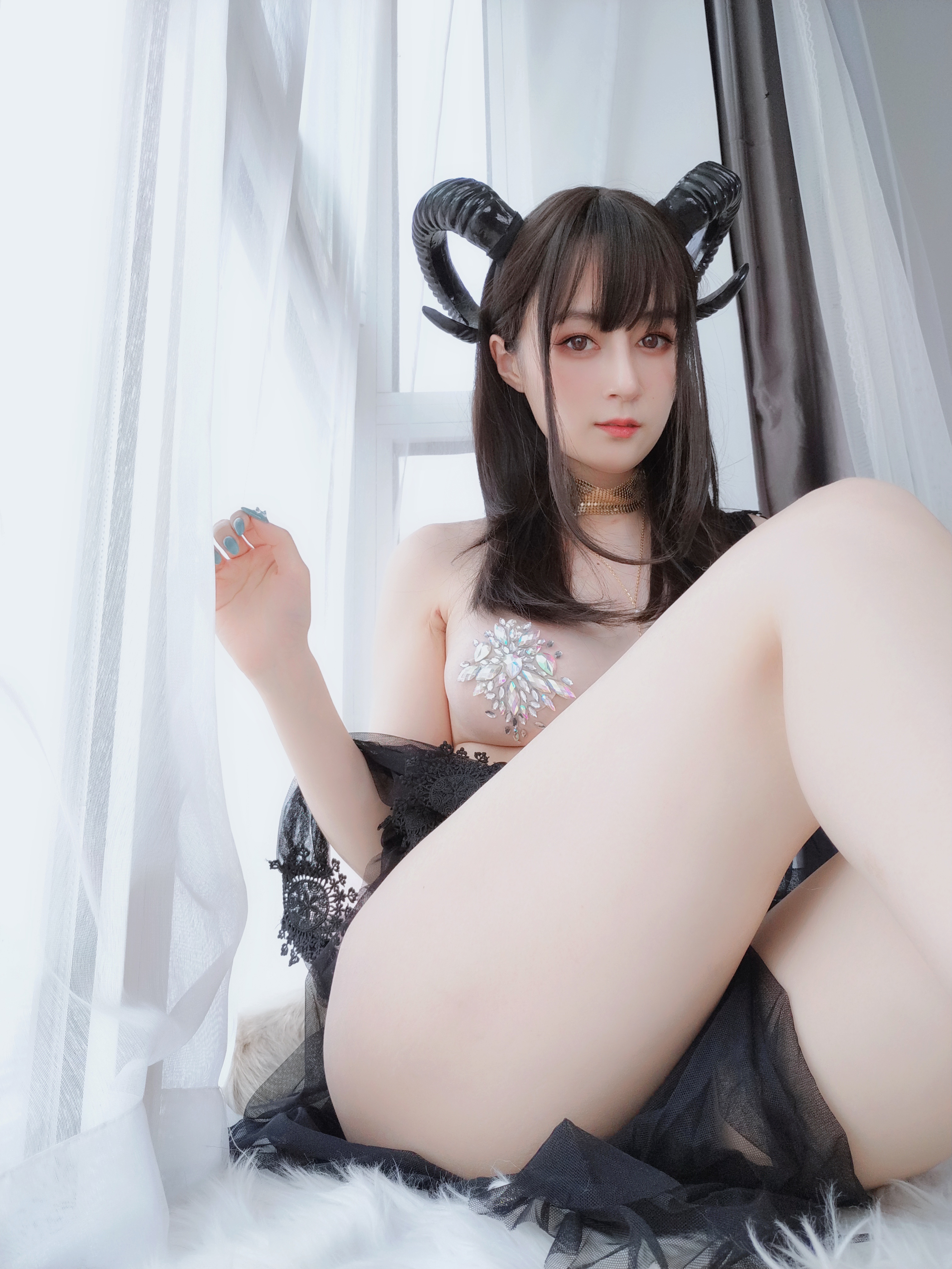 图片[23]-Coser小姐姐白银 NO.076 – 黑精灵 [73P+3V249M]-六色网