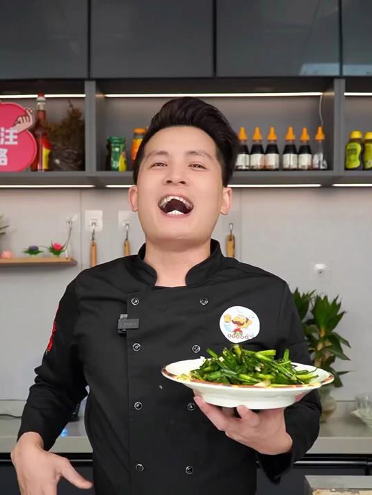 凉拌菜式那么多 这道凉拌三青估计就没几个人吃过 真的太过瘾啦