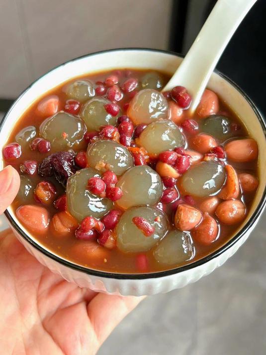 学中医的奶奶告诉我的五种养生甜汤做法!