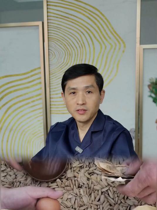农家自种白皮瓜子:高蛋白低热量,营养美味不上火
