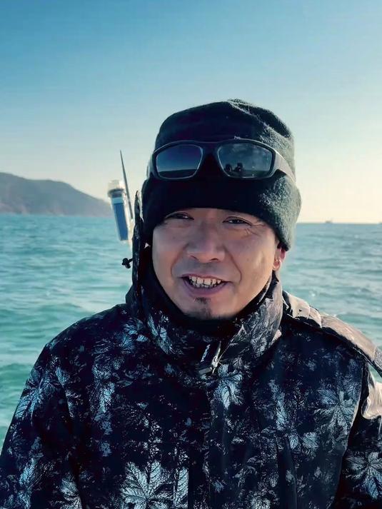 冬天的黄鱼黑鱼口确实好 就是人有点遭罪