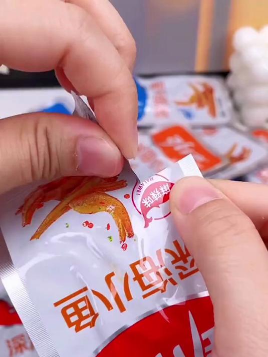 劲仔小鱼干30小包 湖南特产地道湘味即食香辣小鱼仔零食