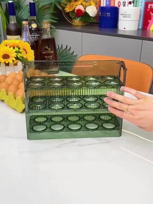 日式鸡蛋收纳盒带透气孔 15 格塑料蛋托家用冰箱防磕碰收纳架