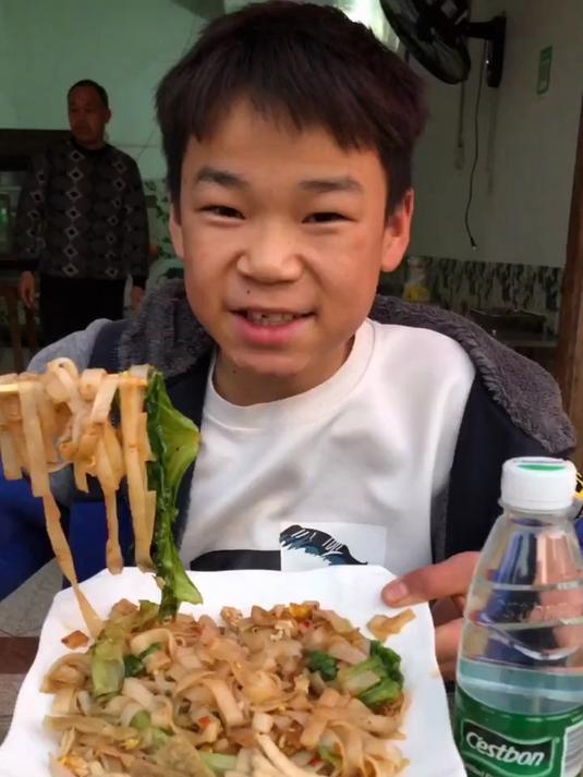 鸡爪太好吃了