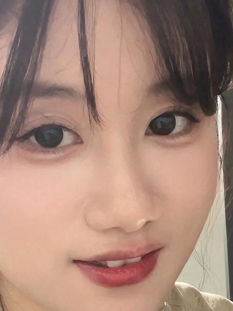 网红公司让主包减肥,无奈躲楼道爽吃外卖,吃饱了才有力气减肥