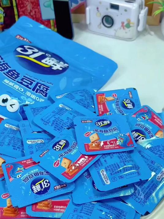 盐津铺子鱼豆腐豆干辣零食豆腐干解馋零食小吃休闲食品夜宵小包2