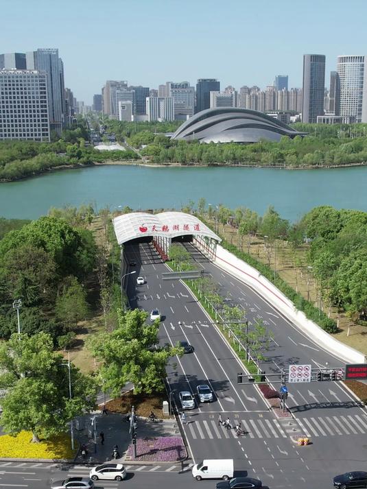 可能是全国最短的湖底隧道!天鹅湖隧道 旅行大玩家