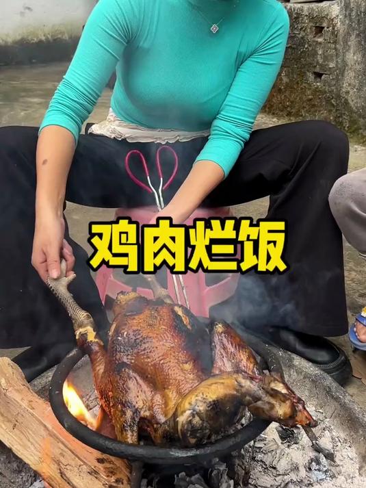 看我云南老婆做菜有多奇怪