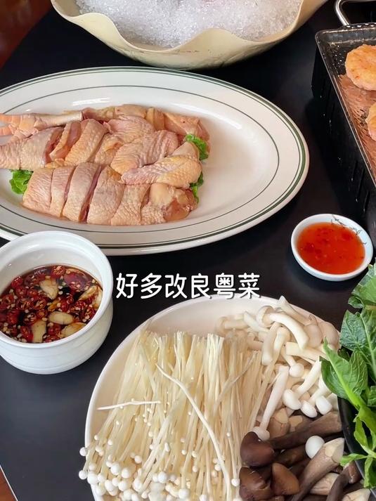 假期来走一波老上海人都爱的花胶鸡汤打边炉——味道老色依了~
