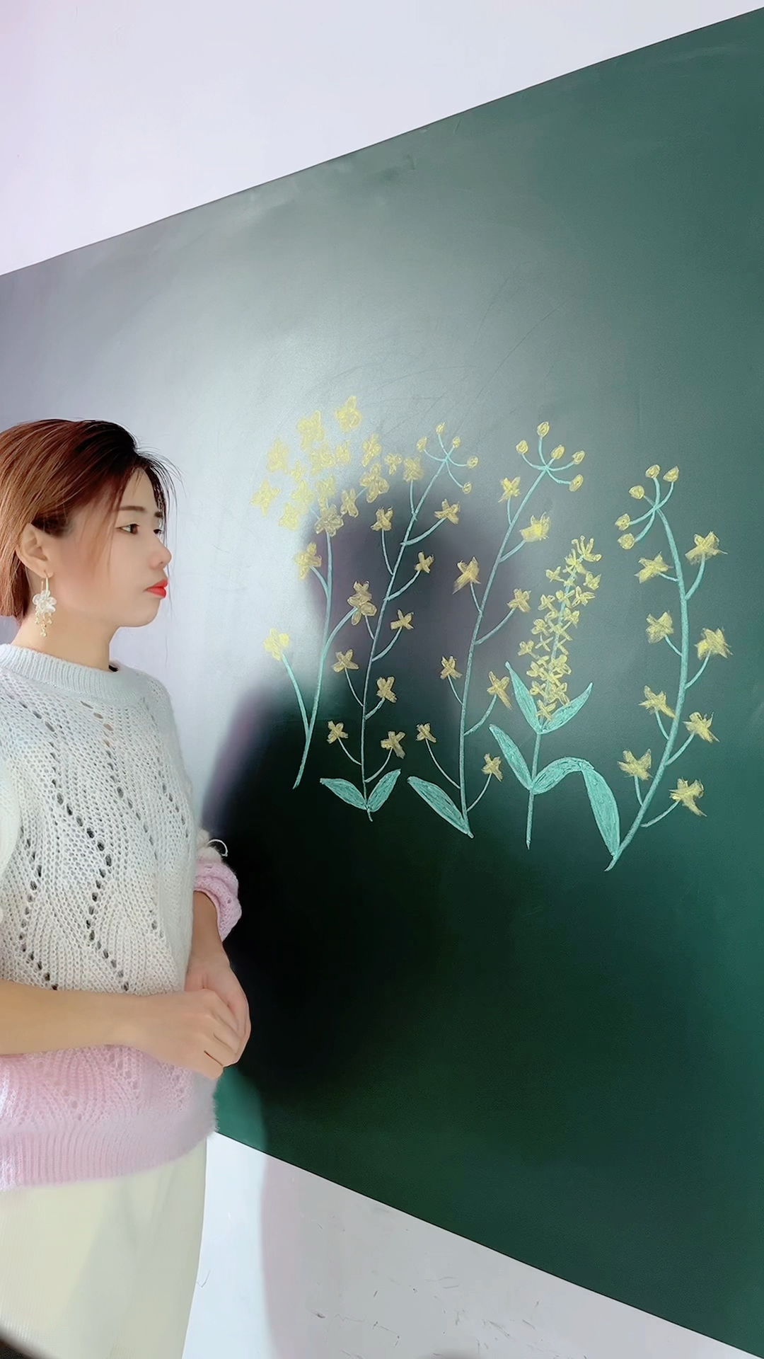 漂亮的油菜花怎么画