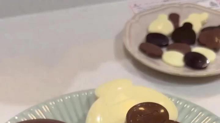 用巧克力做了引起轰动的巧克力棉花糖!