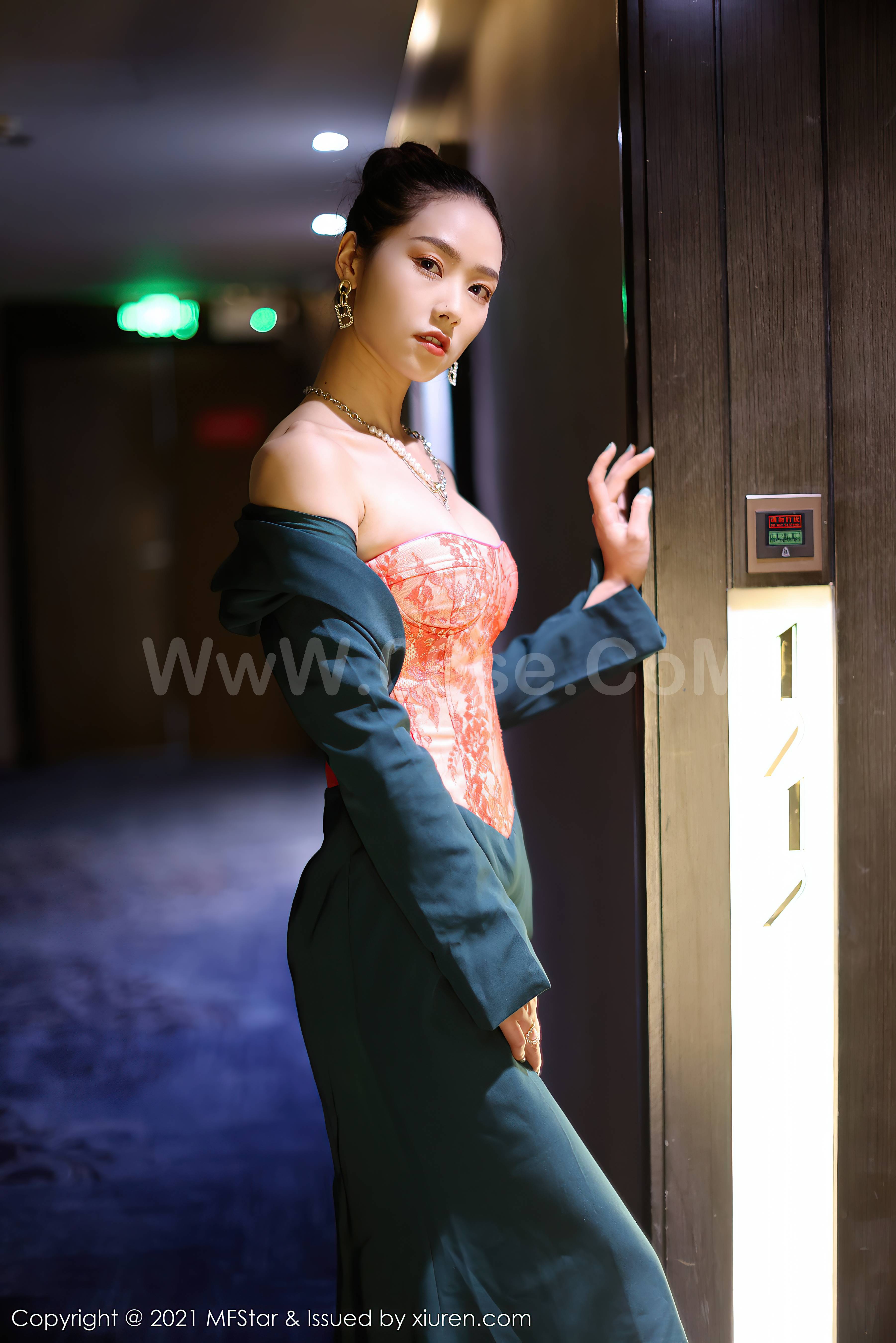 图片[8]-[MFStar范模学院] 2021.06.02 Vol.500 方子萱 [45P407MB]-六色网