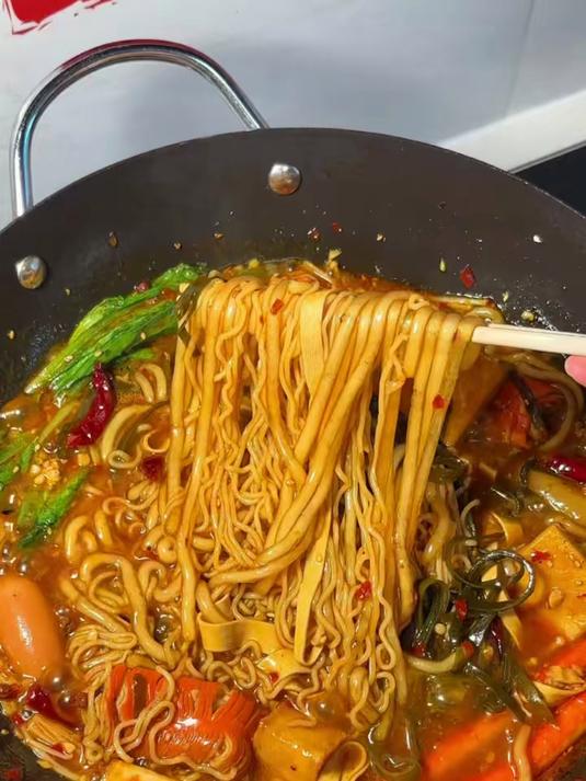 砂锅土豆粉方便面 做饭我是认真的好吃是必须的