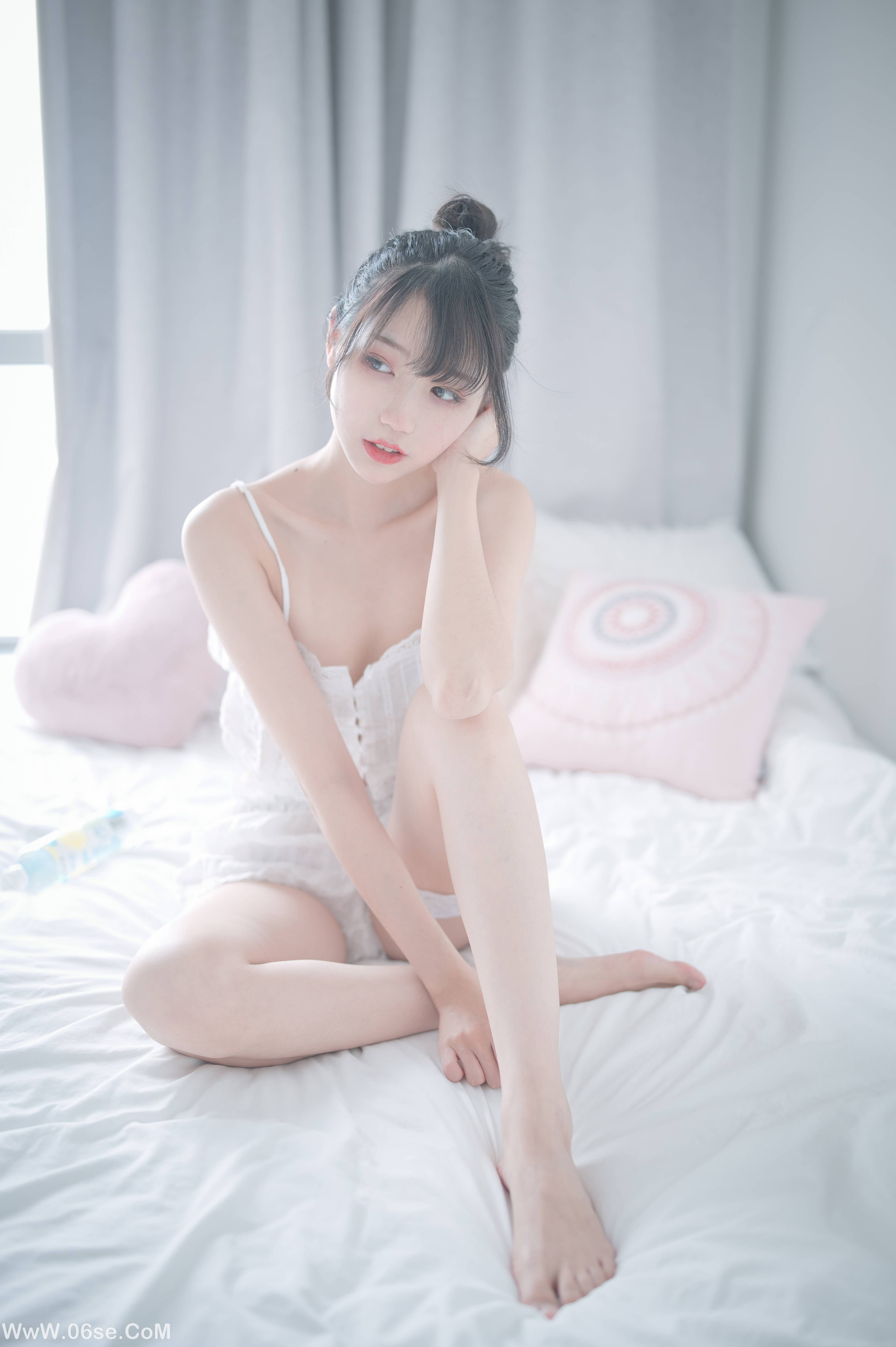 图片[9]-周叽是可爱兔兔 NO.015 白色睡衣[23P196M]-六色网