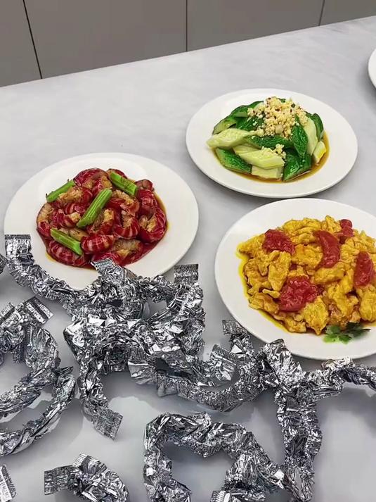 美食自由就靠它！个位数到手 20 个保鲜罩，质量超棒
