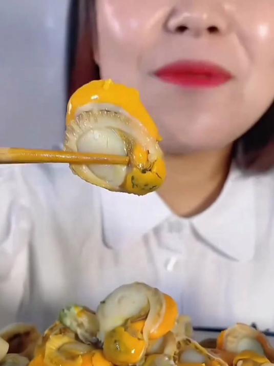 扇贝肉上架了,做蒜蓉扇贝挺香