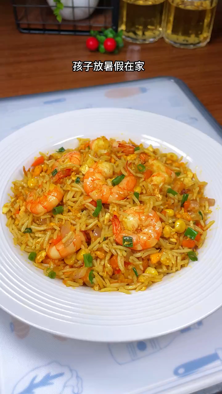 孩子超喜欢吃的泰式咖喱炒饭,原来做法这么简单,跟泰式餐厅的一样好吃
