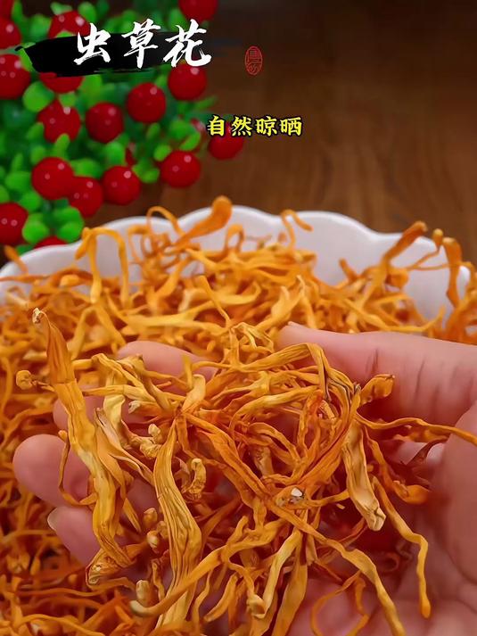 虫草花干炖鸡汤,鲜而不腻,全家都爱喝