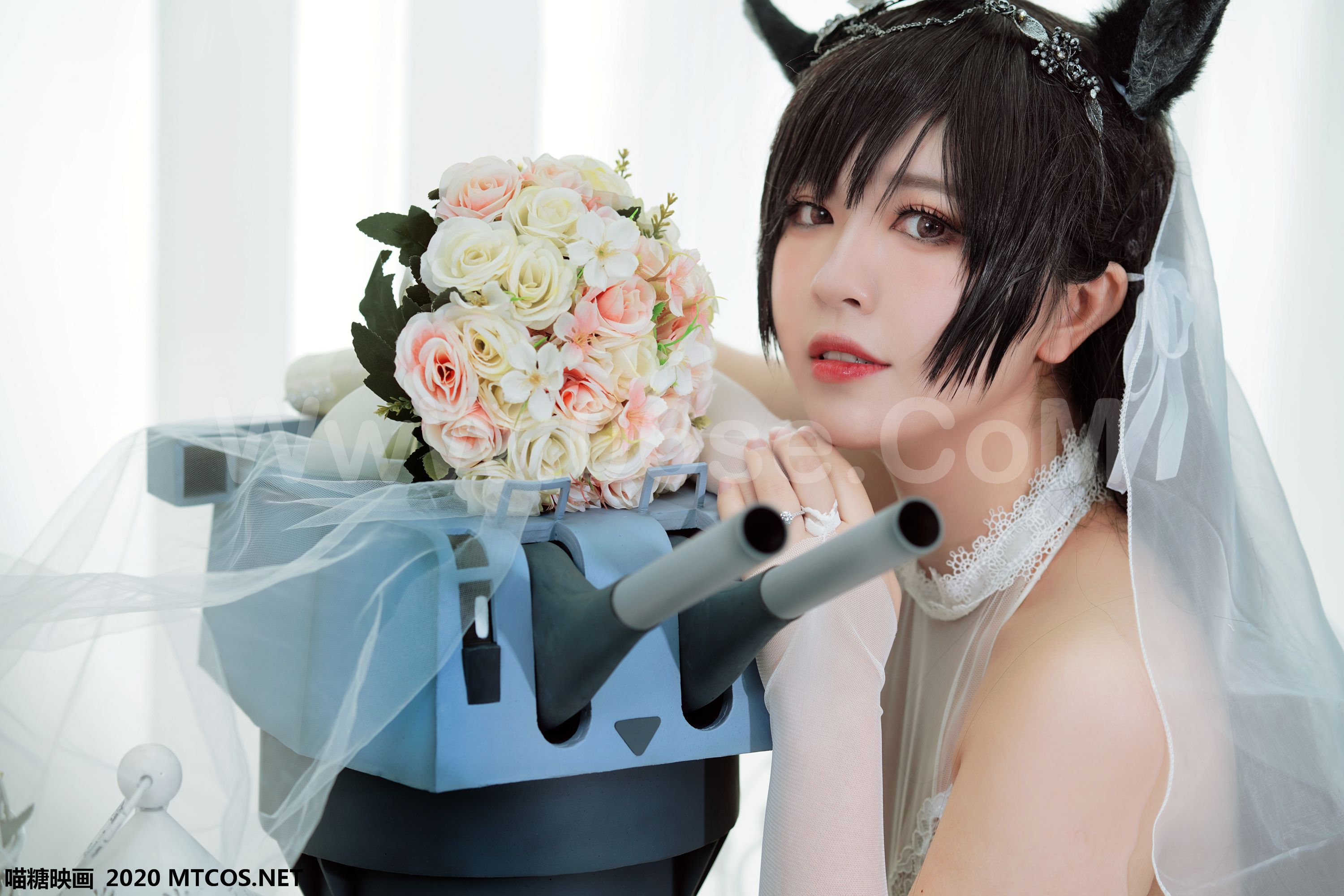 图片[24]-[MTCos] 喵糖映画 Vol.115 半半子 婚纱爱宕-六色网