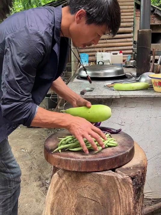 今天做了个鱼竿,钓了好多鱼,完美