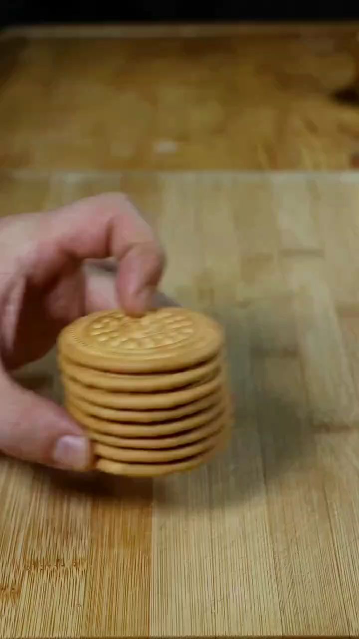 自制椰蓉费列罗,特别好吃。