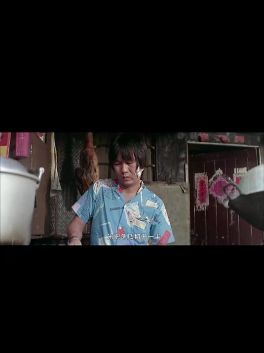 小伙听广播学炖冬瓜,手忙脚乱,最后也太夸张