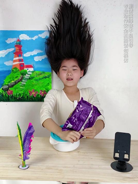 #原来你是这样的惊蛰#今天吃泡面,为什么方便面这么好吃呢?#小朋友都爱看# #搞笑##萌娃
