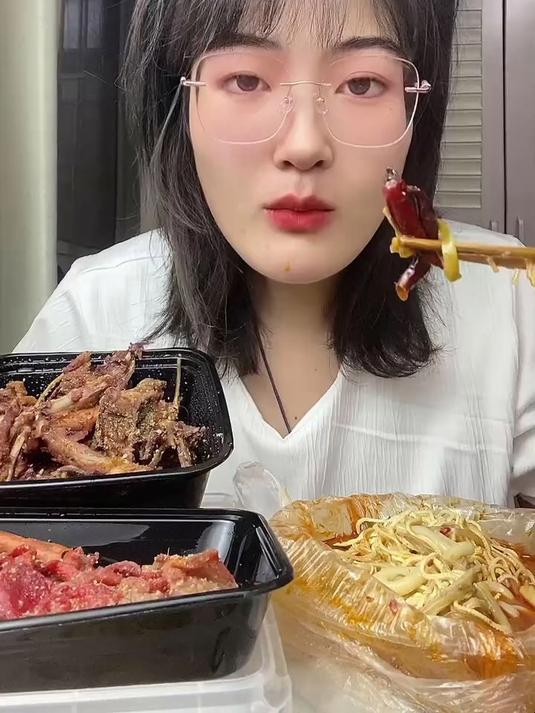 鸭肚有毛正常么?