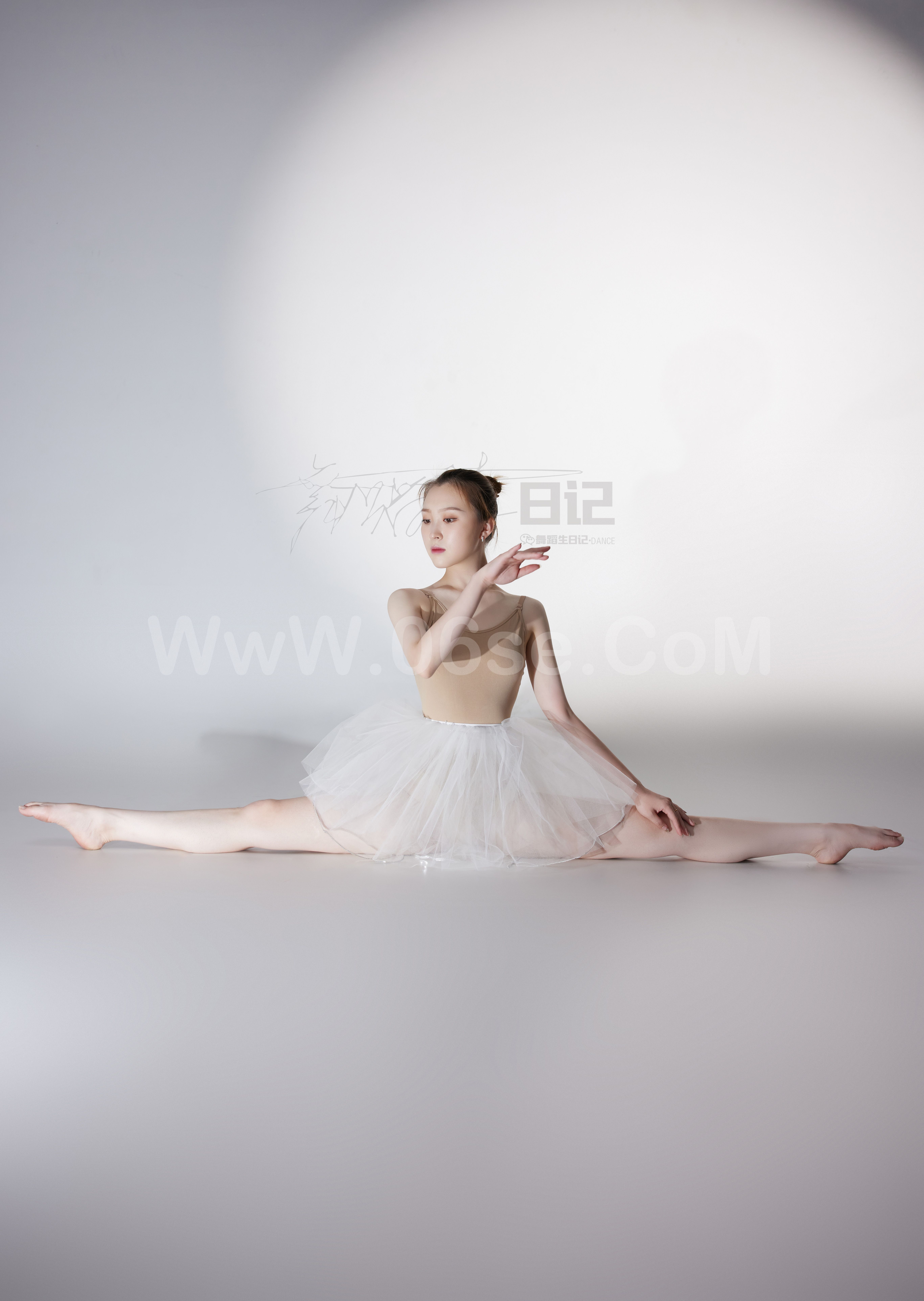 图片[36]-[GALLI嘉丽]舞蹈生日记 076 – 高雯雯[41P／315MB]-六色网
