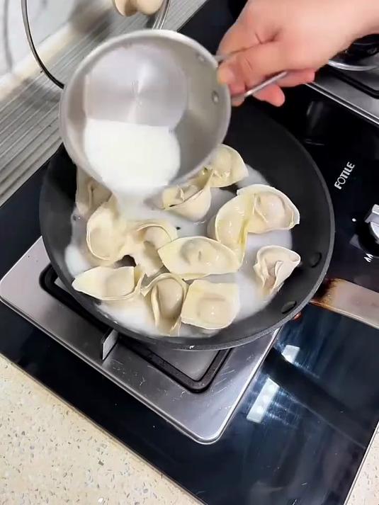 水煎馄饨的做法