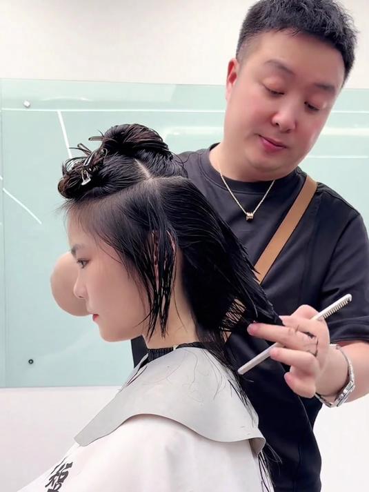 甜酷风格鲻鱼发裁剪教程(2)