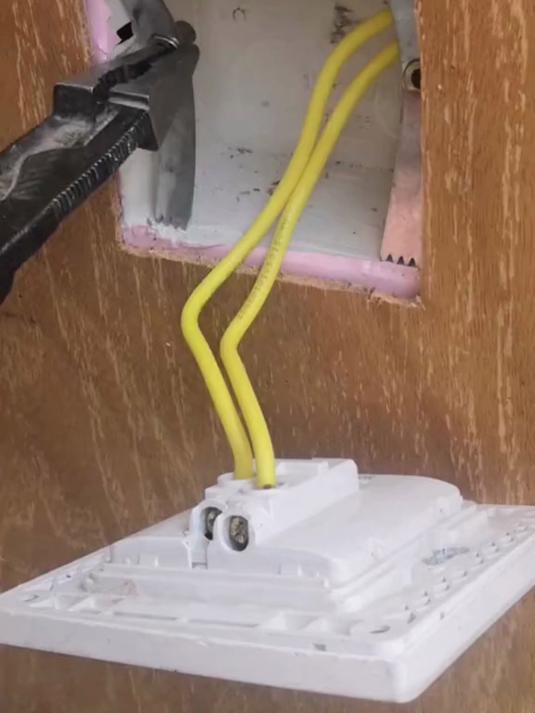 86型线盒修复器通用明装暗装固定神器开关插座盒子接线盒