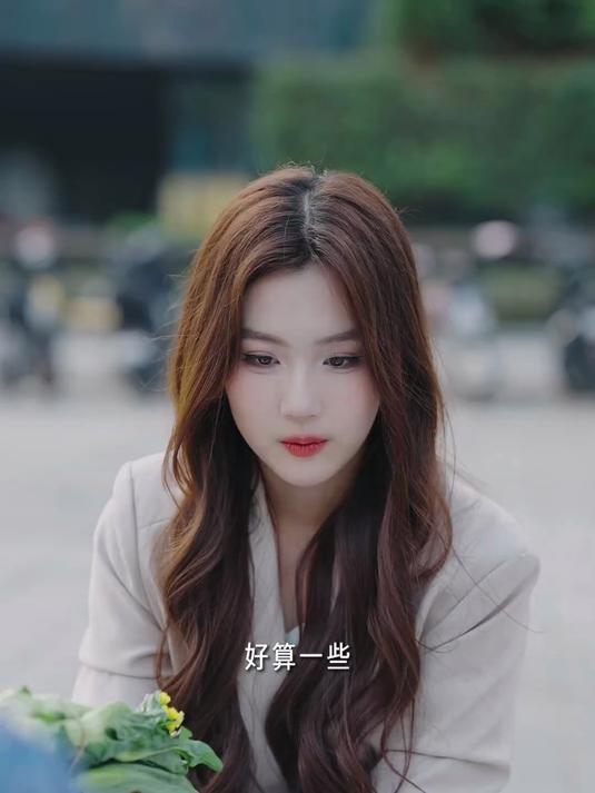 好心帮助卖菜阿姨,没想到她竟是……反转