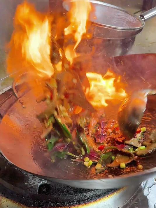 《血皮菜炒猪肝》川渝地区的朋友们看过来咯!