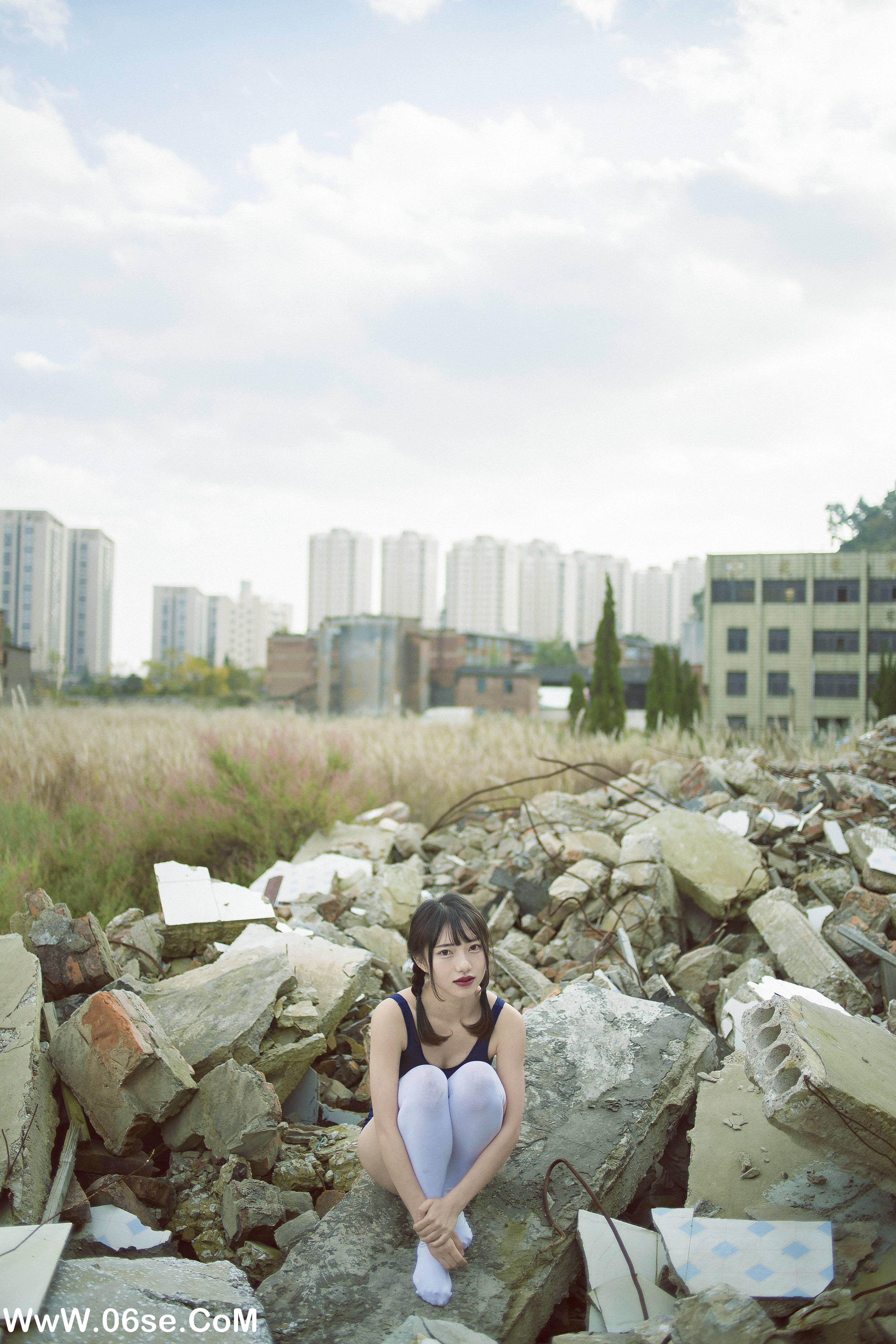 图片[25]-小何同学 – 018 JK死库水 [27P339M]-六色网